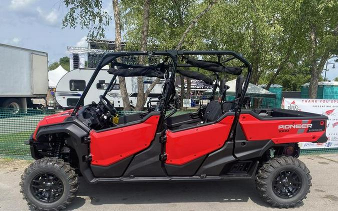 2023 Honda® Pioneer 1000-6 Deluxe Crew