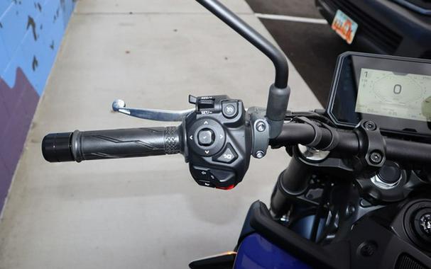 2025 Yamaha MT-09 09