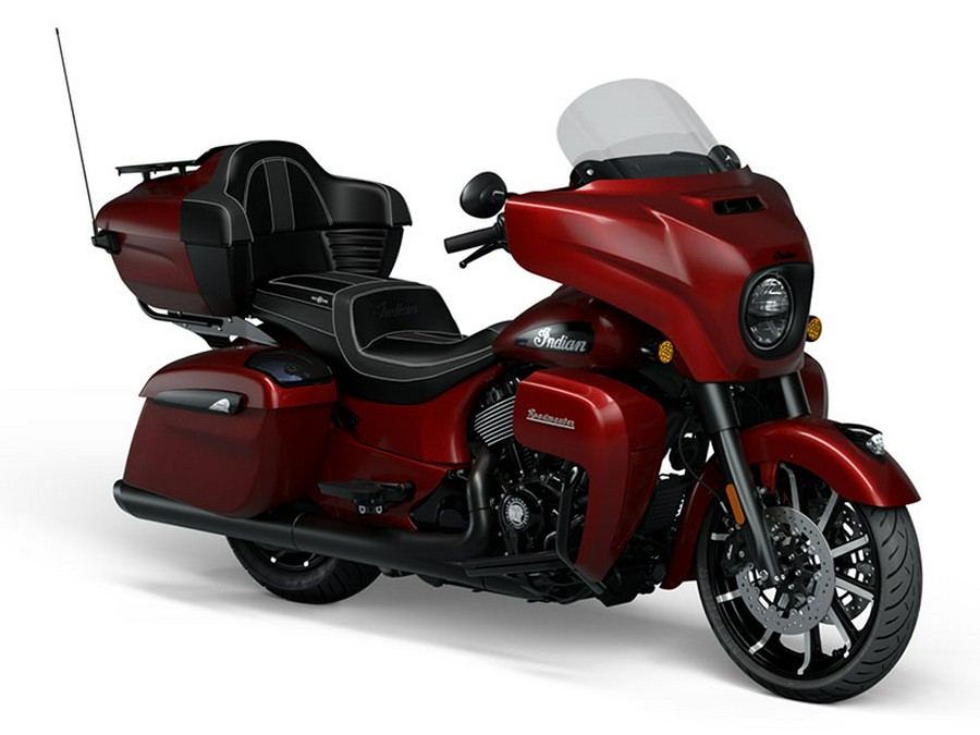 2024 Indian Roadmaster® Dark Horse® with PowerBand Audio Package