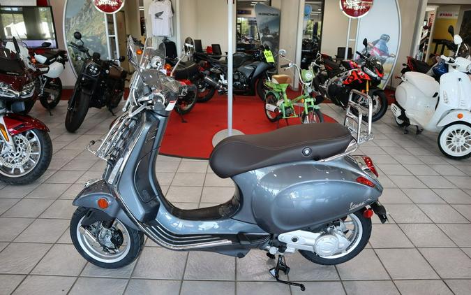 2023 Vespa Primavera 50 Touring