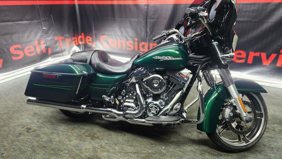 2016 Harley-Davidson® FLHXS-Street Glide