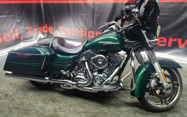 2016 Harley-Davidson® FLHXS-Street Glide