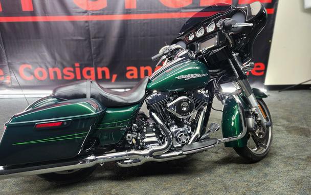 2016 Harley-Davidson® FLHXS-Street Glide