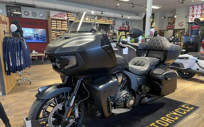 2024 Indian Motorcycle® Pursuit® Dark Horse® with PowerBand Audio Package Black Smoke