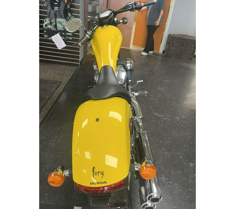 2023 Honda® VT13CXP