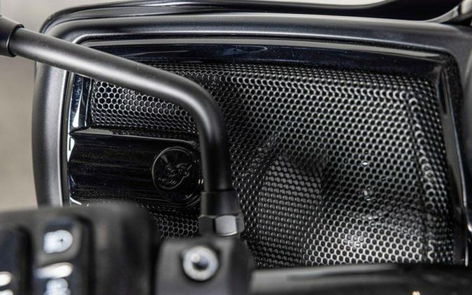 2025 Indian Chieftain Dark Horse Black Smoke