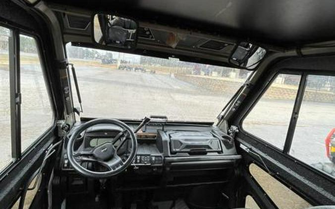 2023 Can-Am® Defender MAX X mr with Doors HD10