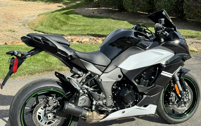 2025 Kawasaki Ninja® 1100SX ABS