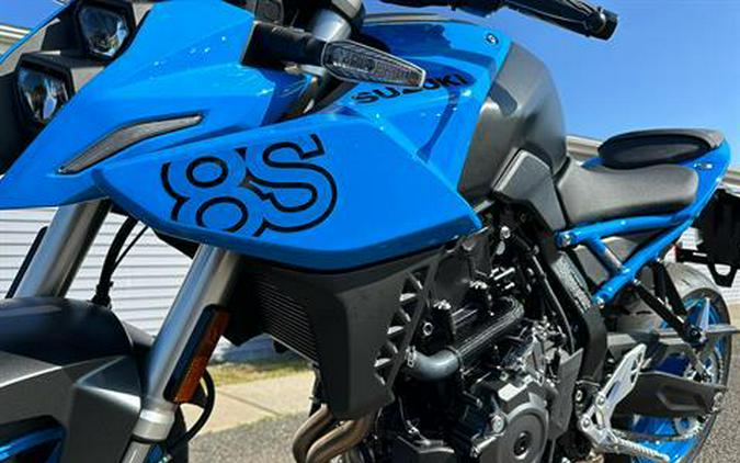 2024 Suzuki GSX-8S