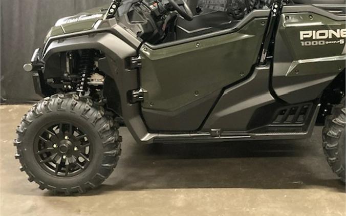 2024 Honda Pioneer 1000-5 Deluxe