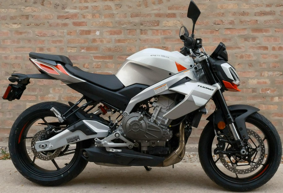 2026 Aprilia Tuono 457