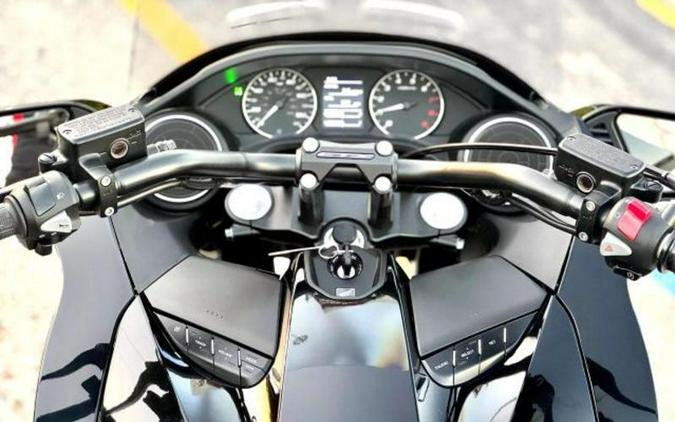 2014 Honda® CTX1300D Deluxe