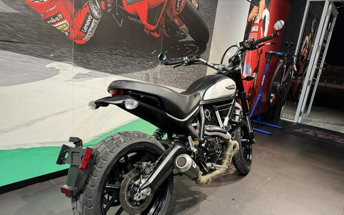 2023 Ducati Scrambler Icon Dark Matt Black