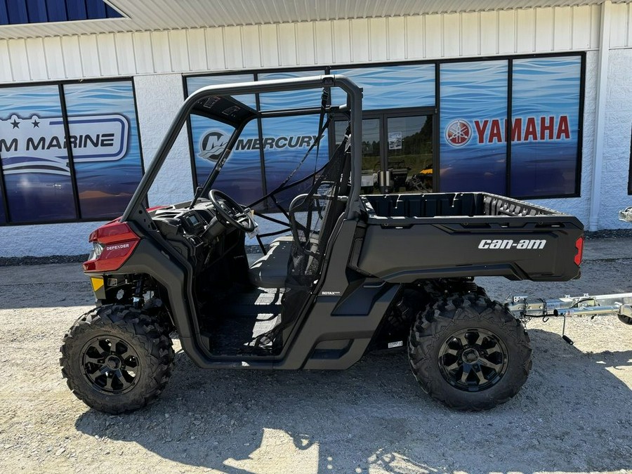 2024 Can-Am™ Defender DPS HD9