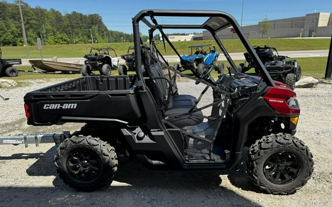 2024 Can-Am™ Defender DPS HD9