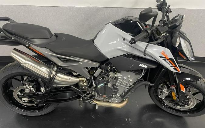 2024 KTM 790 Duke