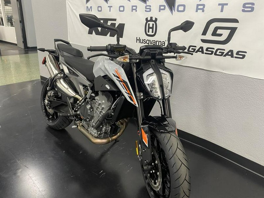 2024 KTM 790 Duke