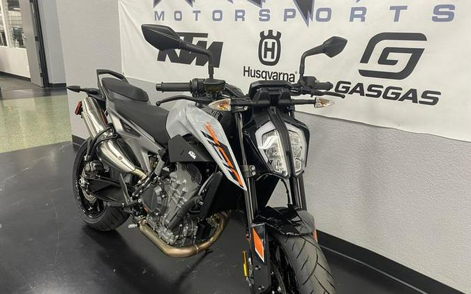 2024 KTM 790 Duke