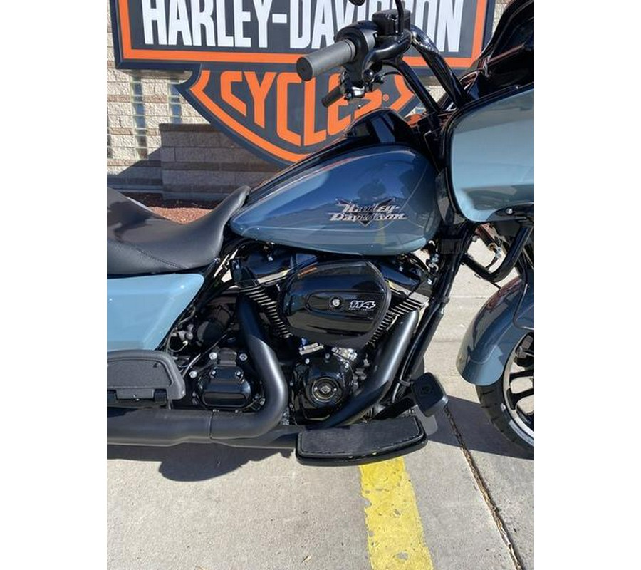 2024 Harley-Davidson® FLTRT - Road Glide® 3