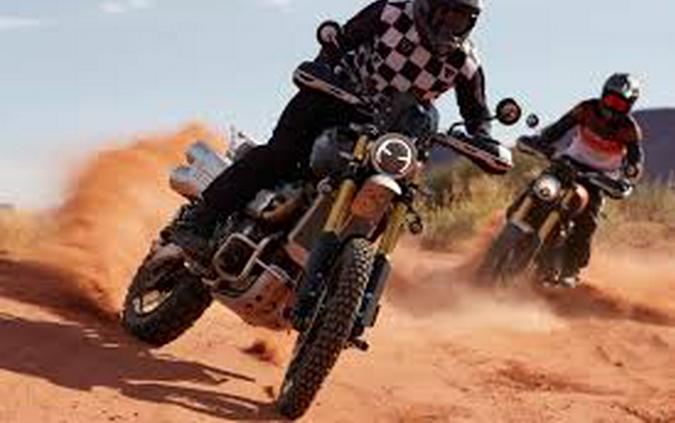 2019 TRIUMPH SCRAMBLER 1200 TWO-TONE - C935118