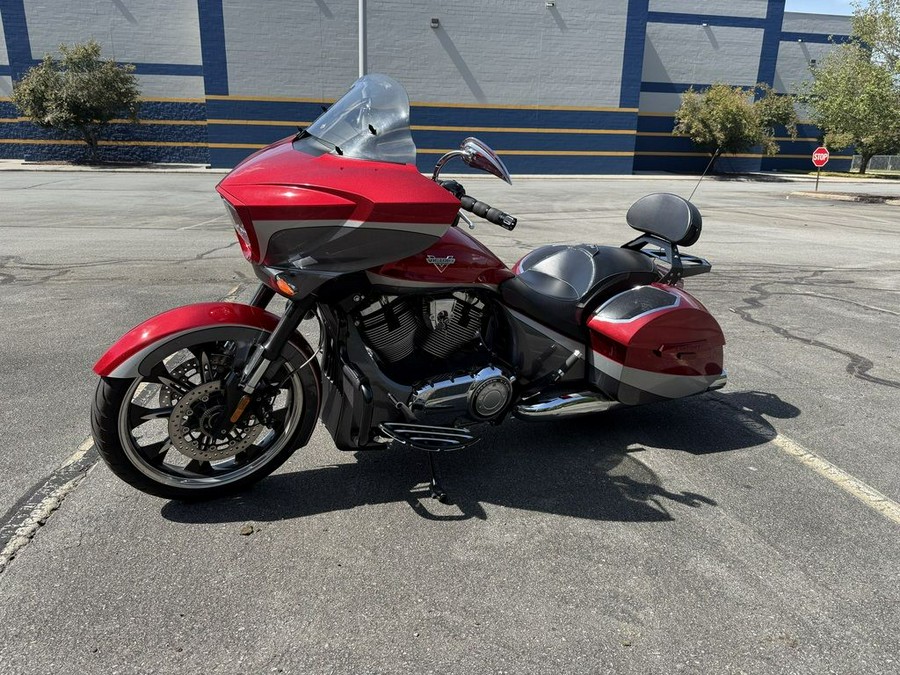 2015 Victory Magnum® Base