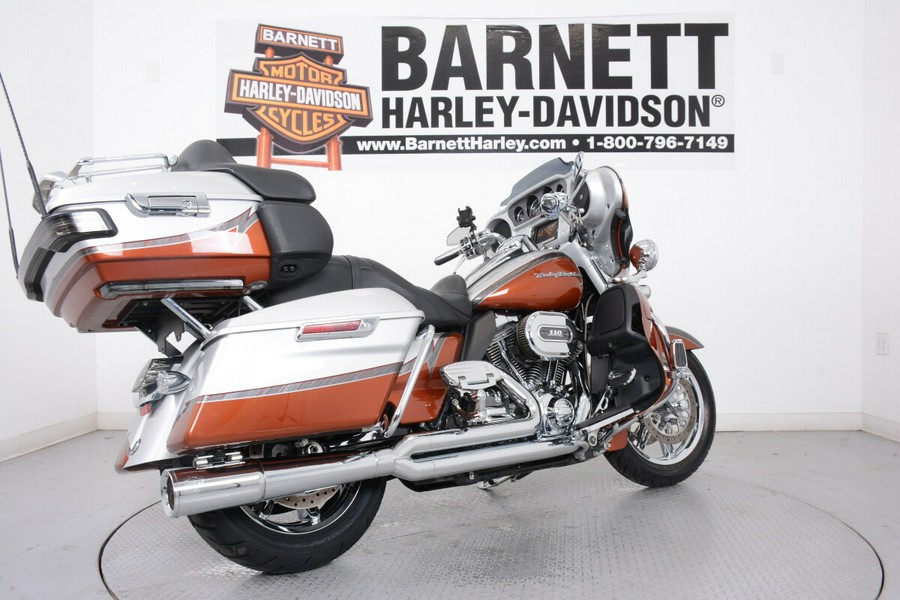 2014 Harley-Davidson FLHTKSE CVO™ Electra Glide Ultra Limited®