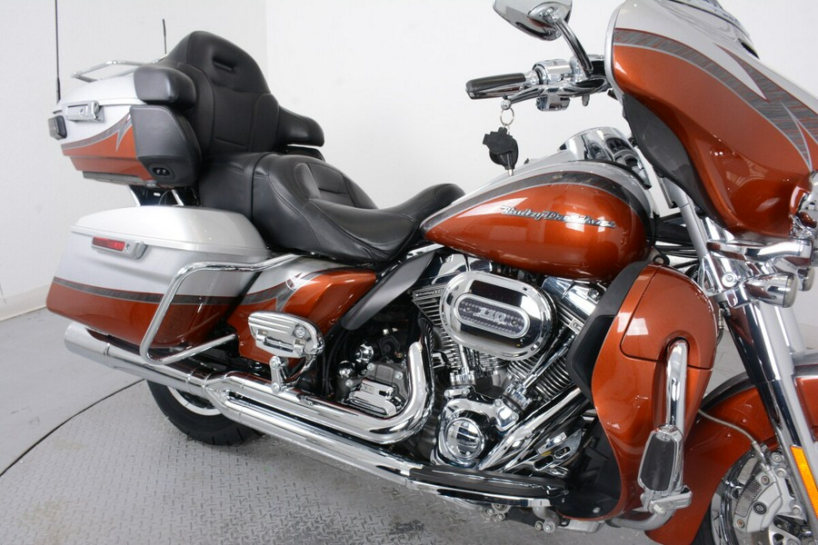 2014 Harley-Davidson FLHTKSE CVO™ Electra Glide Ultra Limited®