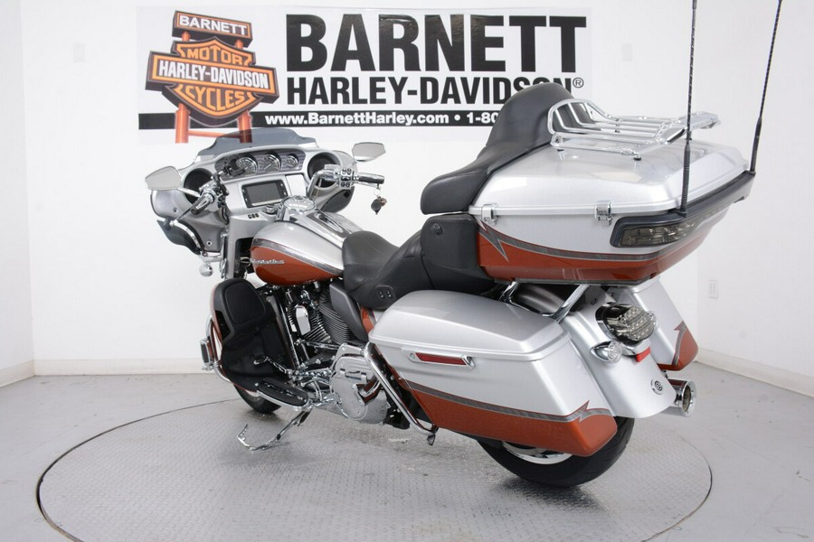 2014 Harley-Davidson FLHTKSE CVO™ Electra Glide Ultra Limited®