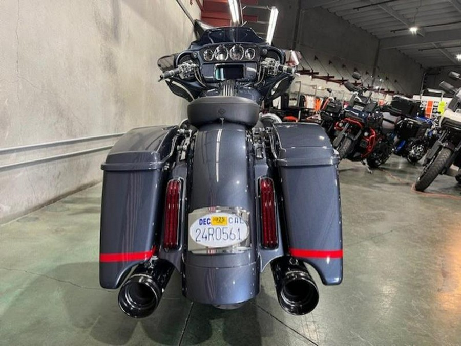 2019 Harley-Davidson® FLHXSE - CVO™ Street Glide®