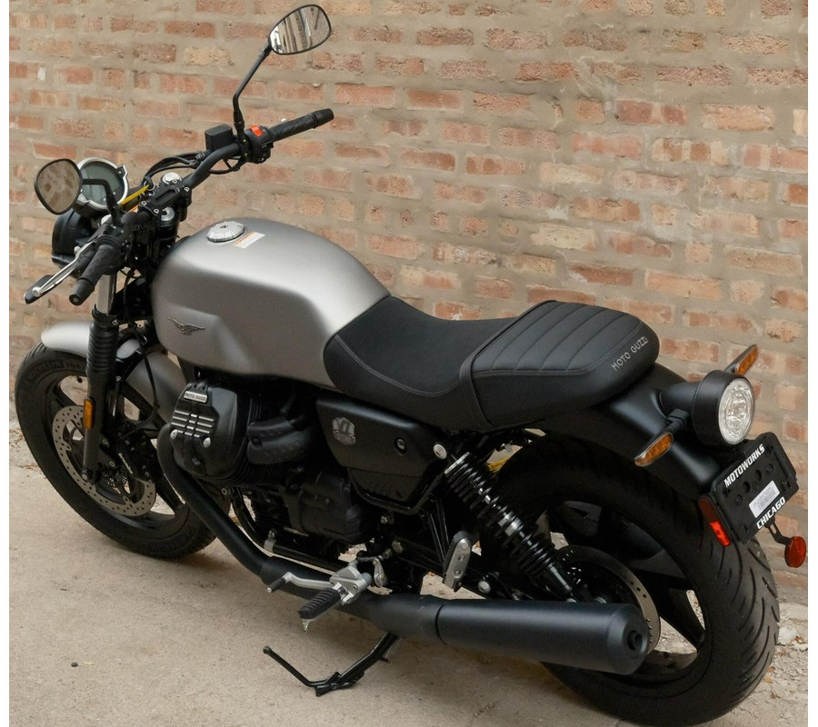 2024 Moto Guzzi V7 Stone