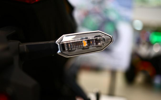 2026 Kawasaki NINJA ZX6R Metallic Matte Graphenesteel GrayMetallic Spark BlackPearl Storm Gray