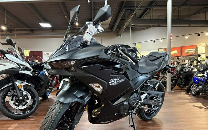 2026 Kawasaki Ninja® 500 Metallic Flat Spark Black