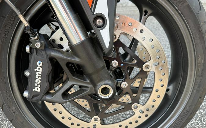 2025 Triumph Street Triple 765 R