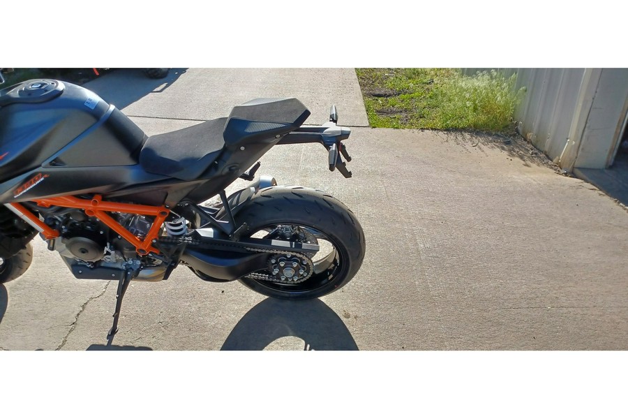 2024 KTM 1390 SUPER DUKE R EVO