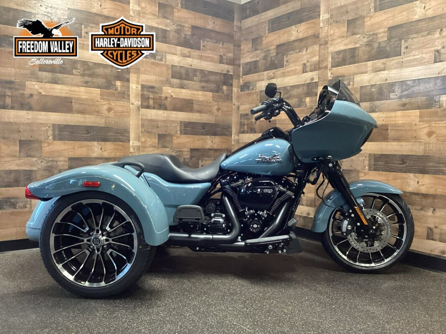 2024 Harley-Davidson Road Glide 3 Sharkskin Blue - Black Finish FLTRT