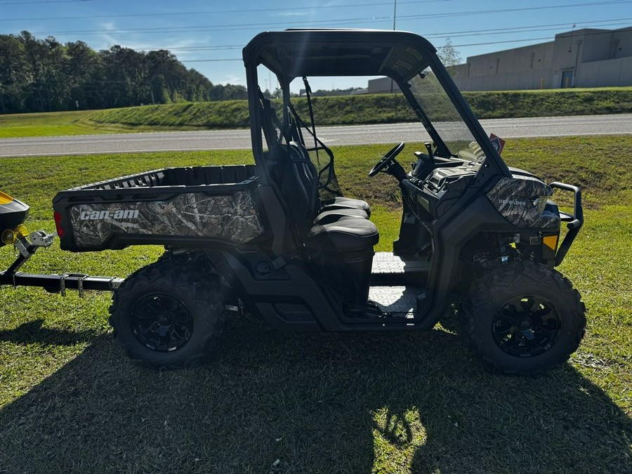 2024 Can-Am™ Defender XT HD9