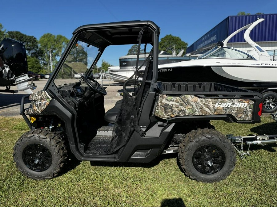 2024 Can-Am™ Defender XT HD9