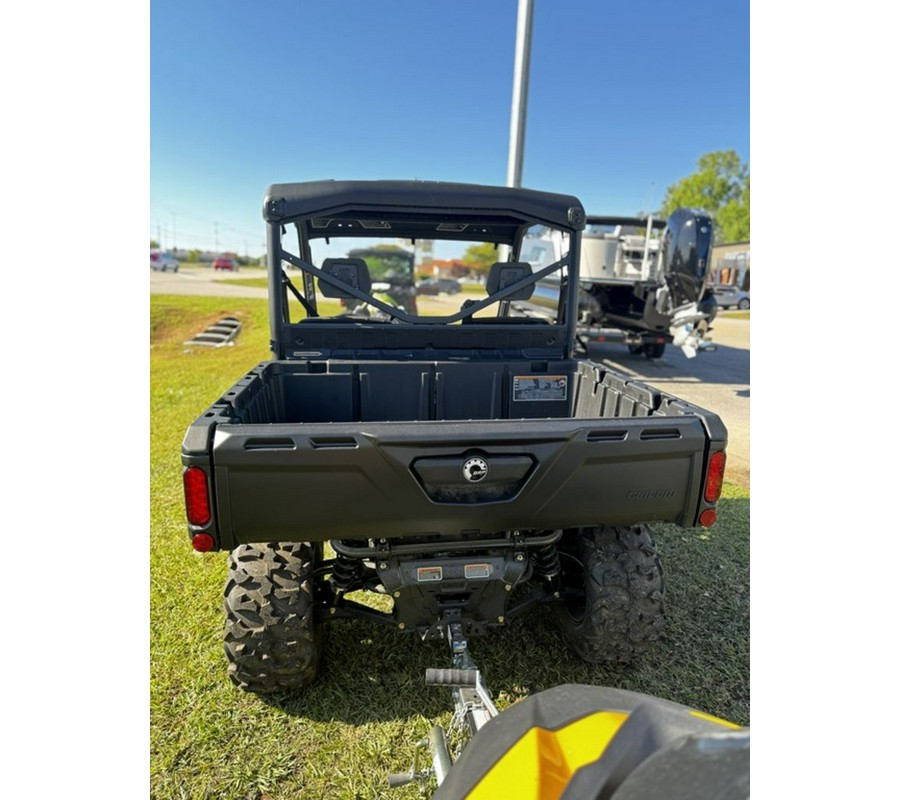 2024 Can-Am™ Defender XT HD9