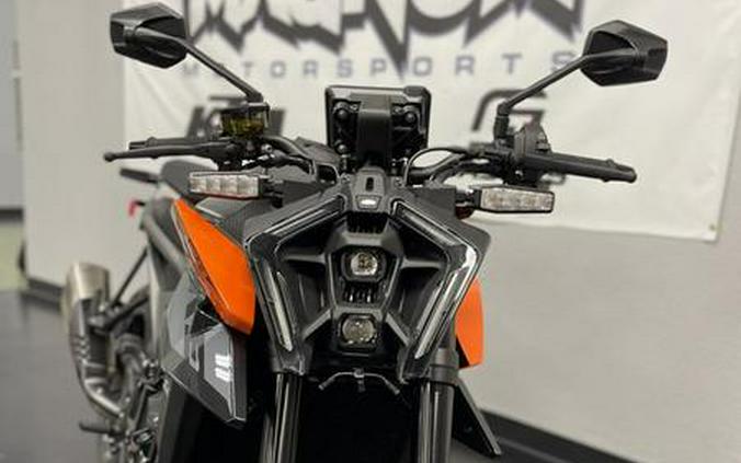 2024 KTM 990 Duke