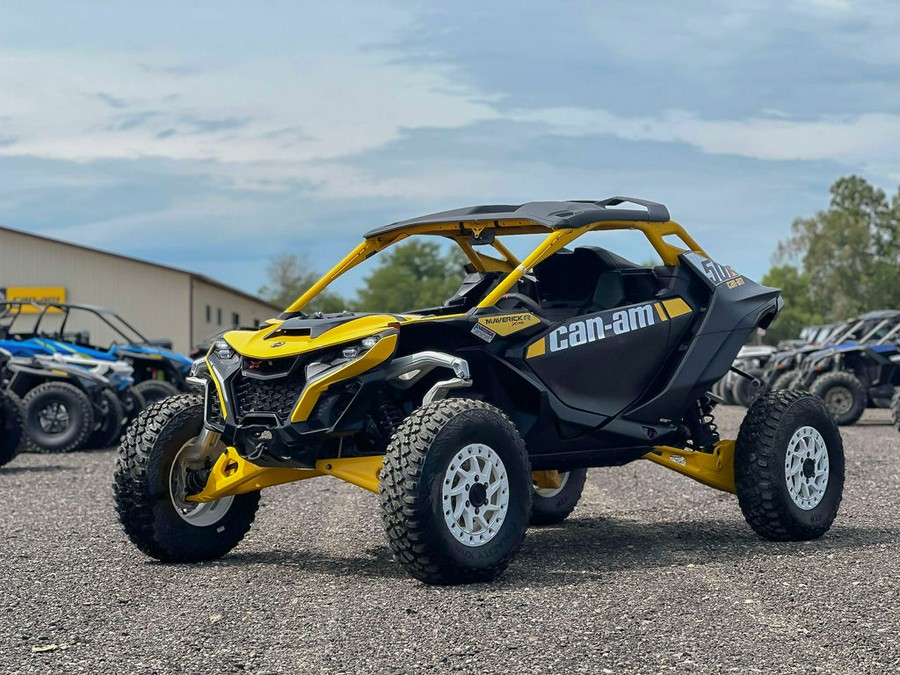 2024 Can-Am™ Maverick R X rs