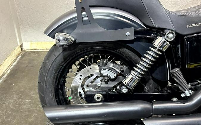 Harley-Davidson® Street Bob® 2017 FXDBP 305179A CHR DNM/BLK DNM W/PINSTRIPE