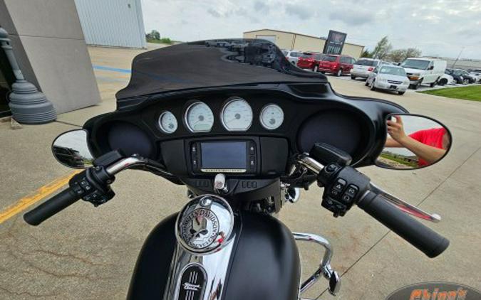 2017 Harley-Davidson Street Glide® Special