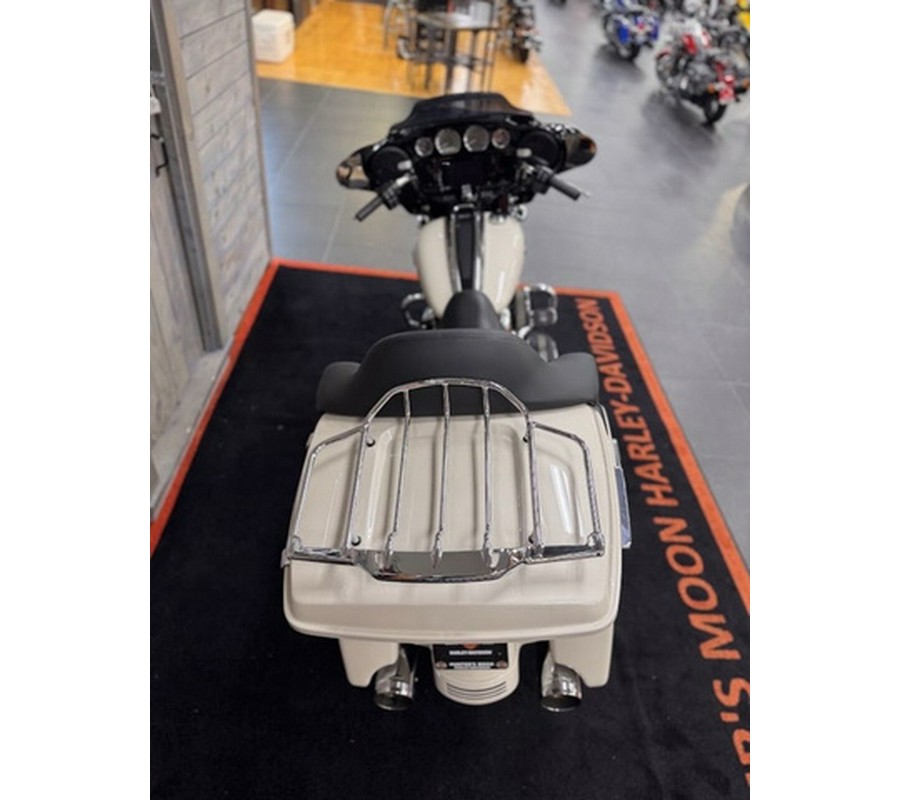 2022 Harley-Davidson Street Glide FLHXS - Special