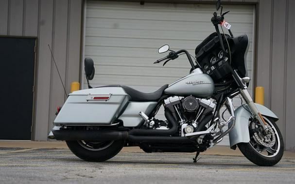 2010 Harley-Davidson FLHX - Street Glide