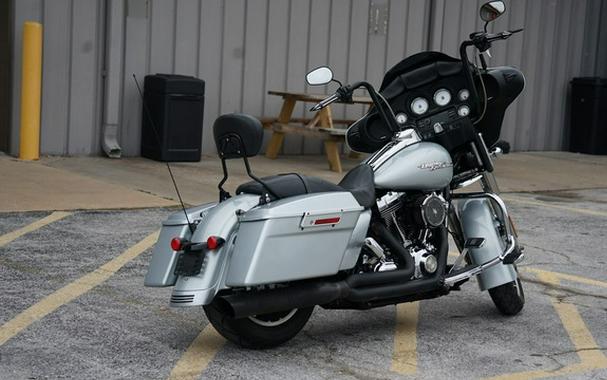 2010 Harley-Davidson FLHX - Street Glide