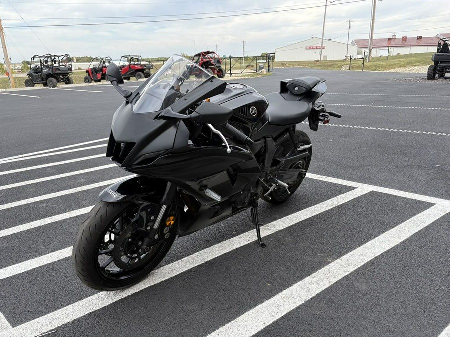 2025 Yamaha YZF-R7
