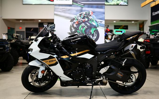 2026 Kawasaki NINJA ZX6R ABS Pearl Robotic WhiteMetallic Spark Black