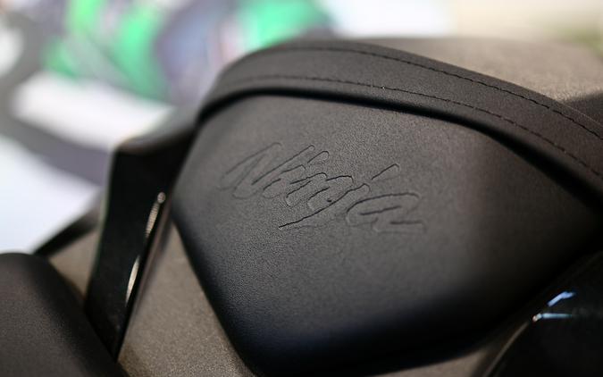 2026 Kawasaki NINJA ZX6R ABS Pearl Robotic WhiteMetallic Spark Black