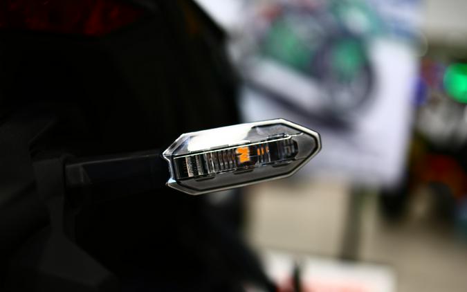 2026 Kawasaki NINJA ZX6R ABS Pearl Robotic WhiteMetallic Spark Black