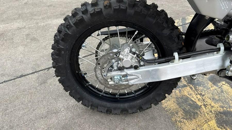 2026 Kawasaki KLX 140R